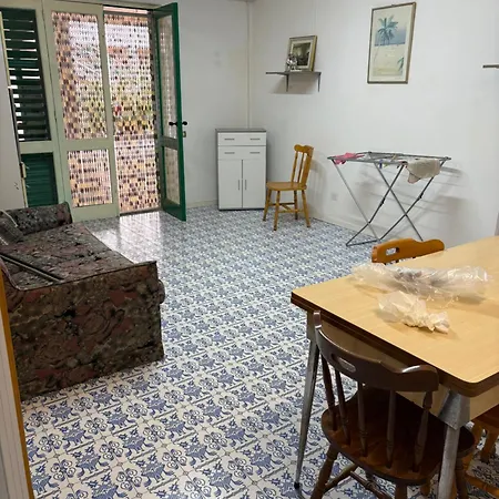 Ottaviano Al Mare * Лаццаро