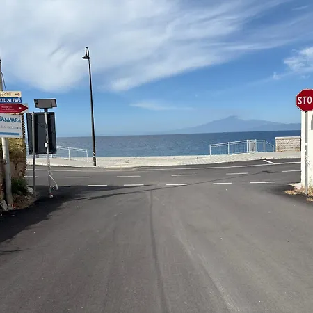 Ottaviano Al Mare Holiday home Lazzaro