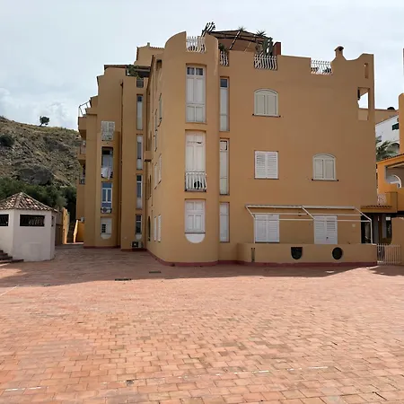 בית נופש Ottaviano Al Mare Lazzaro