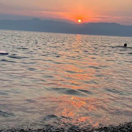 Ottaviano Al Mare Lazzaro